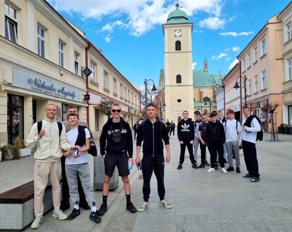 Budujemy relacje! Integracyjny wyjazd klasy 1W i 2W do Rzeszowa. 4