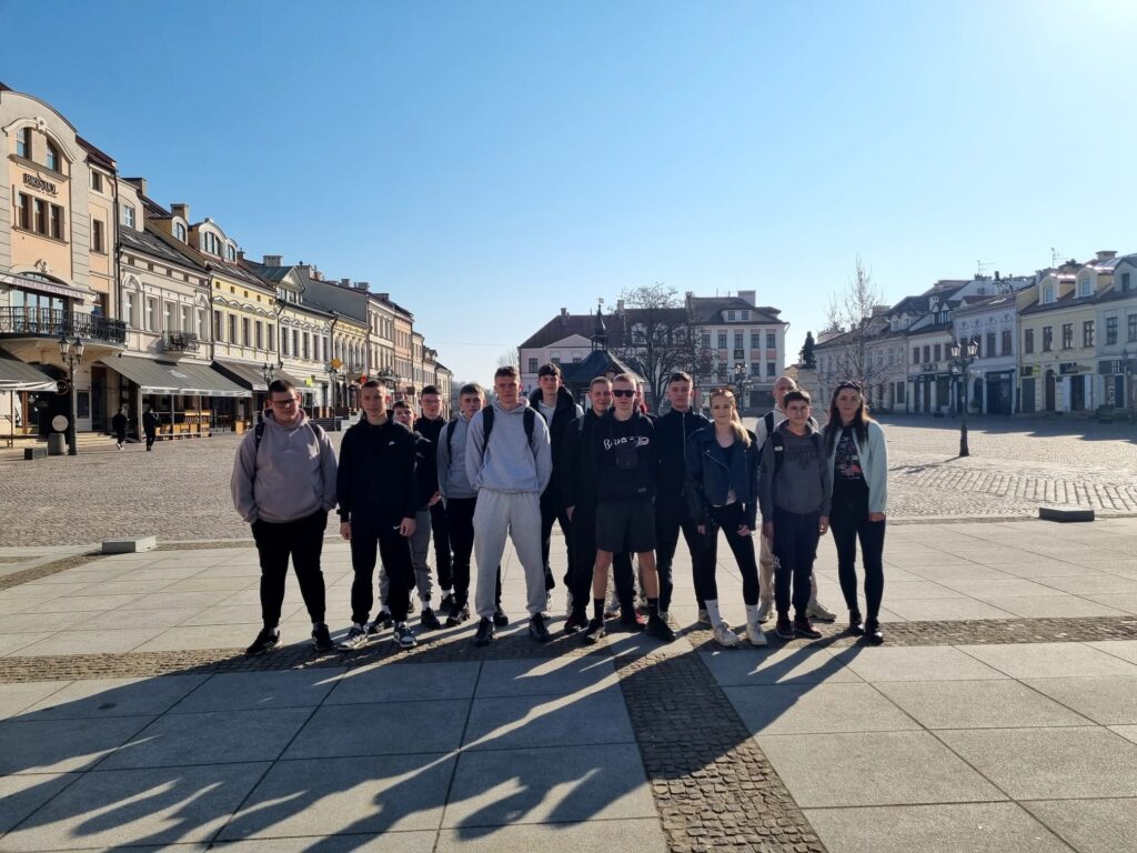 Budujemy relacje! Integracyjny wyjazd klasy 1W i 2W do Rzeszowa. 1