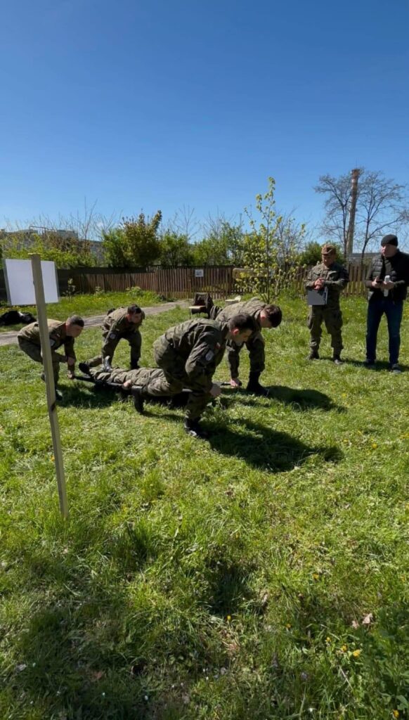 OGROMNY SUKCES NASZYCH UCZNIÓW NA II WOJEWÓDZKICH ZAWODACH KLAS MUNDUROWYCH 3