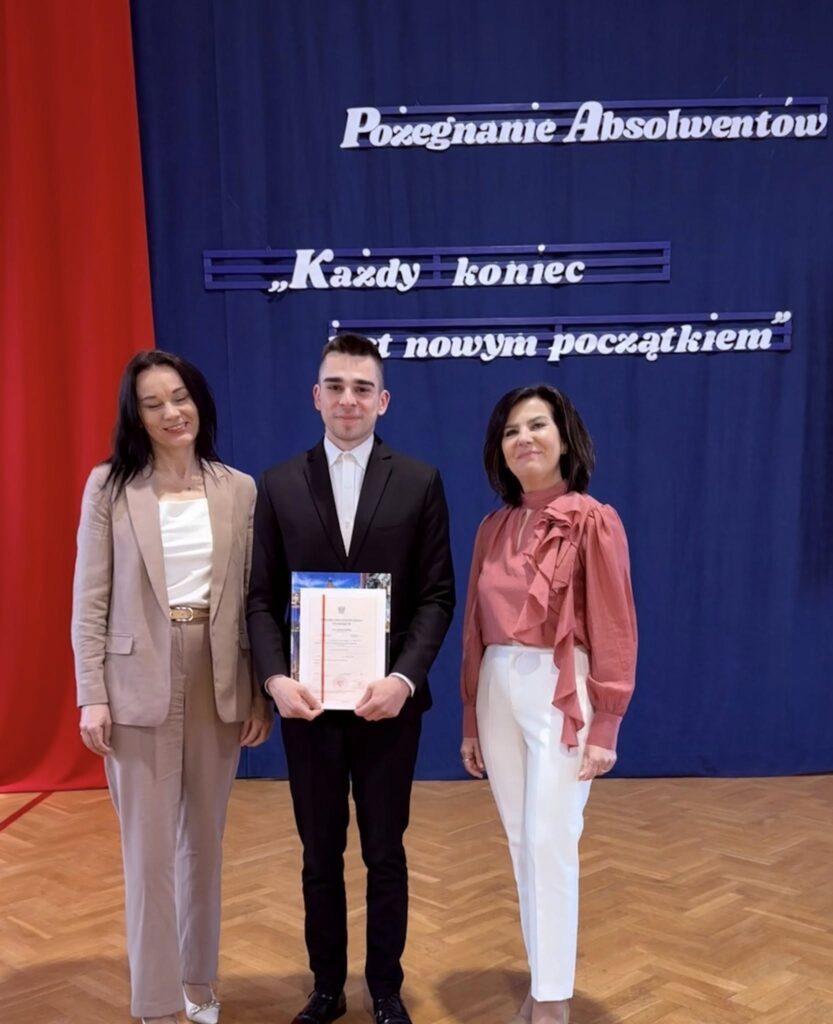 „Każdy koniec jest nowym początkiem” - uroczyste pożegnanie absolwentów 2026 36