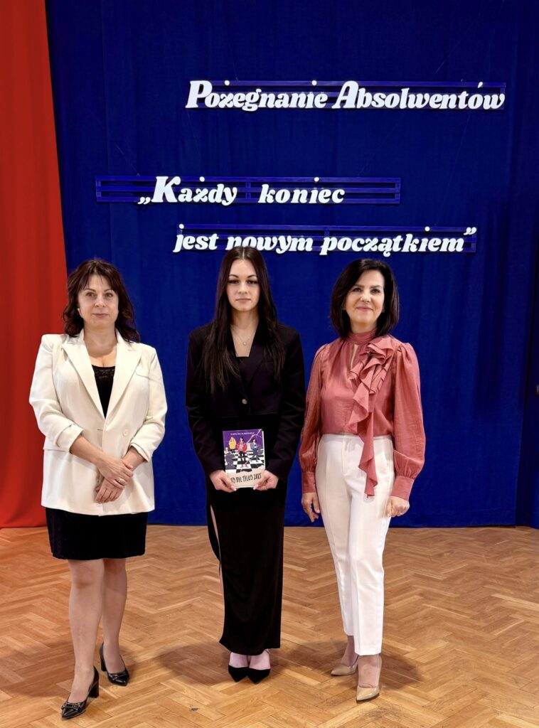 „Każdy koniec jest nowym początkiem” - uroczyste pożegnanie absolwentów 2026 34
