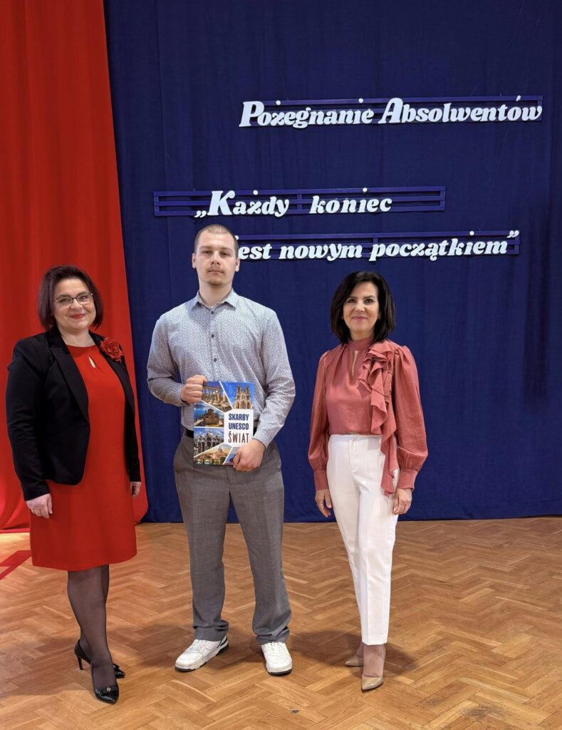 „Każdy koniec jest nowym początkiem” - uroczyste pożegnanie absolwentów 2026 39