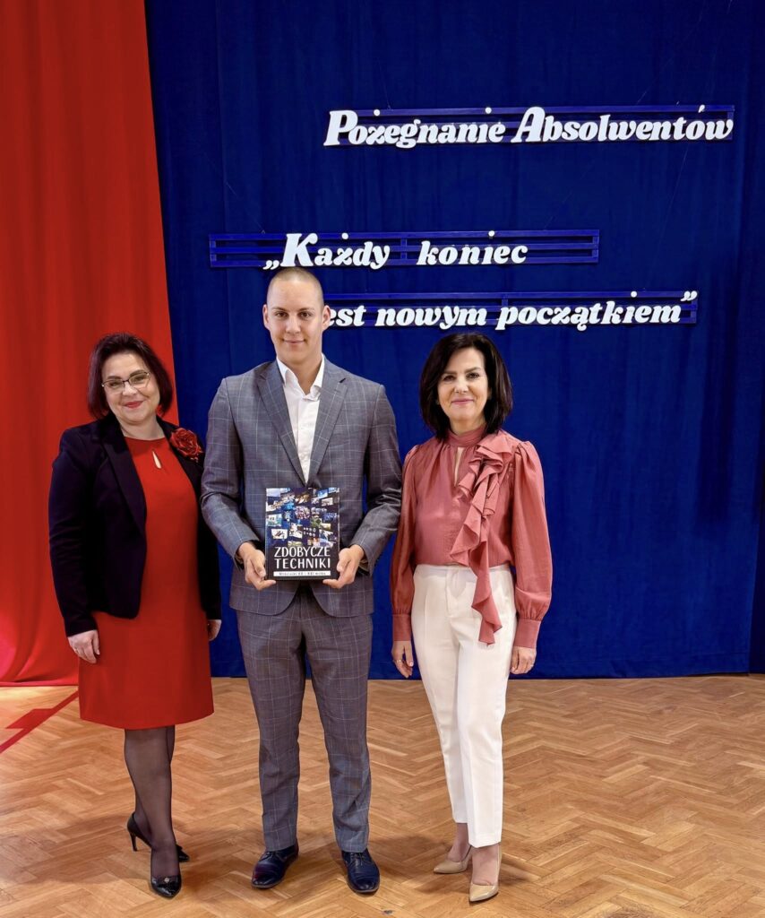 „Każdy koniec jest nowym początkiem” - uroczyste pożegnanie absolwentów 2026 38