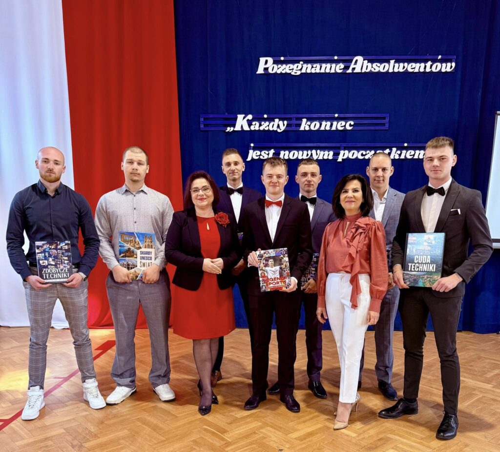 „Każdy koniec jest nowym początkiem” - uroczyste pożegnanie absolwentów 2026 11