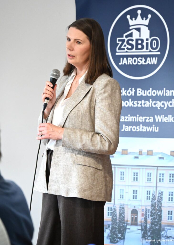 O budowlach ochronnych i bezpieczeństwie mieszkańców w ZSBiO 8