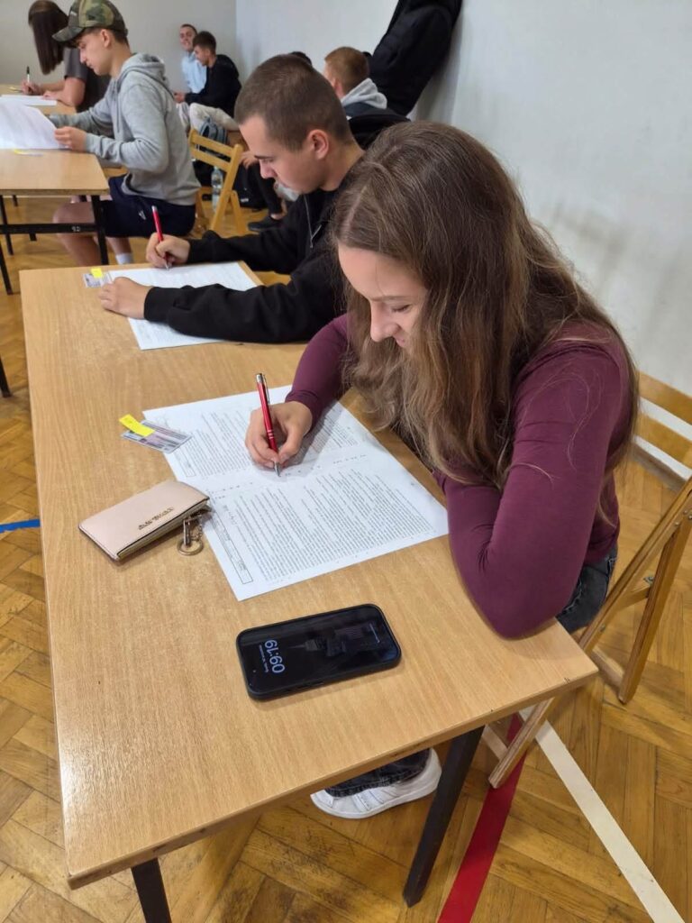 Akcja krwiodawstwa w ZSBiO w Jarosławiu – razem możemy więcej! 9