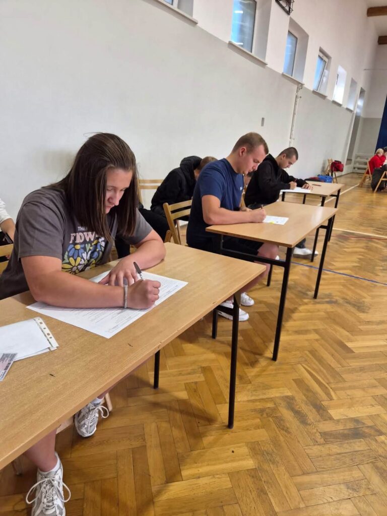 Akcja krwiodawstwa w ZSBiO w Jarosławiu – razem możemy więcej! 15